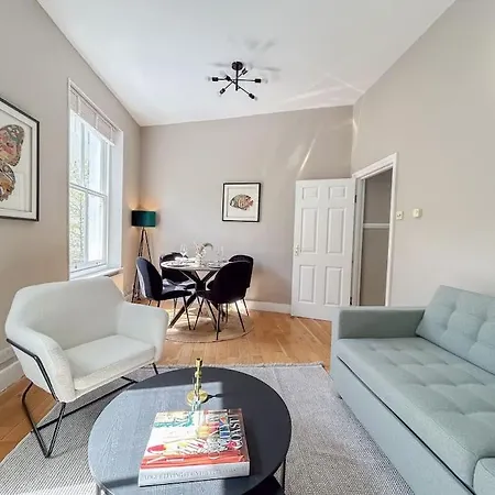 Apartment Stylish 2 Bed Flat On The Iconic Portobello Road London