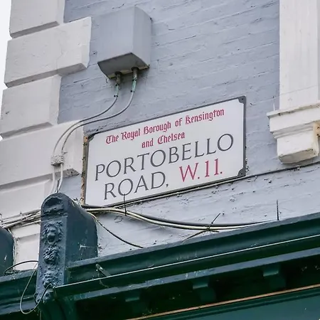 Stylish 2 Bed Flat On The Iconic Portobello Road