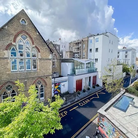 Stylish 2 Bed Flat On The Iconic Portobello Road Apartment