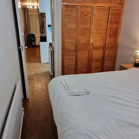 1 Bedroom Flat In Zone 1 * London