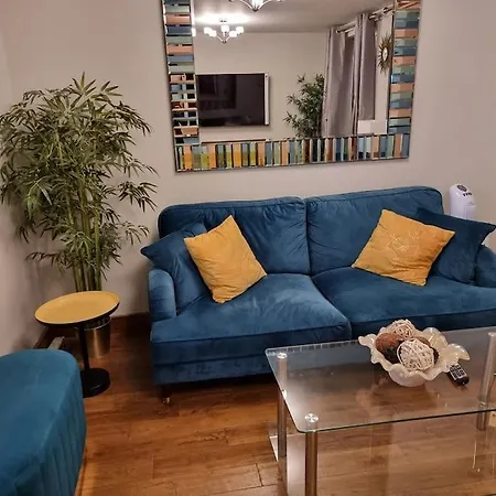 1 Bedroom Flat In Zone 1