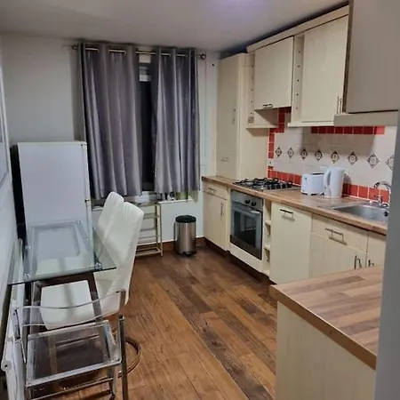 1 Bedroom Flat In Zone 1 London