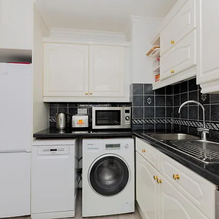 2br With Parking, Mill Hill, Nw London, 10min Tube