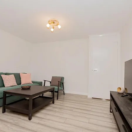 2br With Parking, Mill Hill, Nw London, 10min Tube * Mill Hill