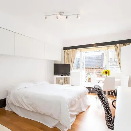 Baker Street With Terrace Apartment London