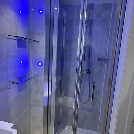 The Shoreditch Hotel 3*