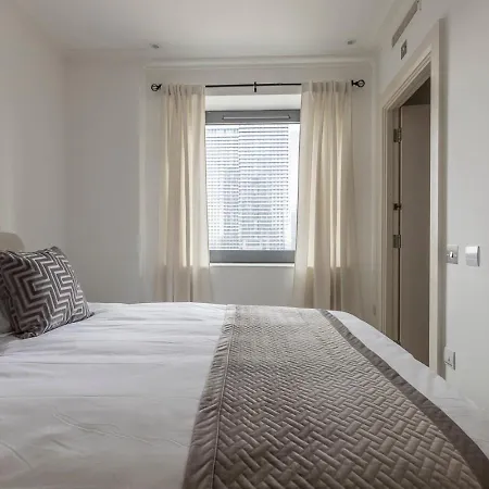 Apartment Waterfront London