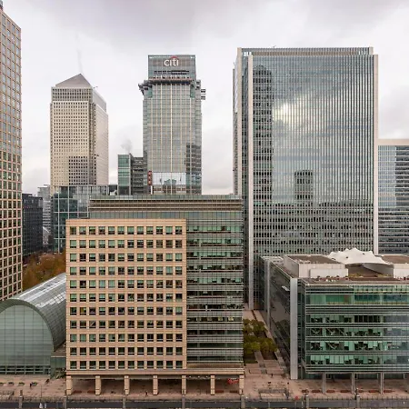 Waterfront Apartment London