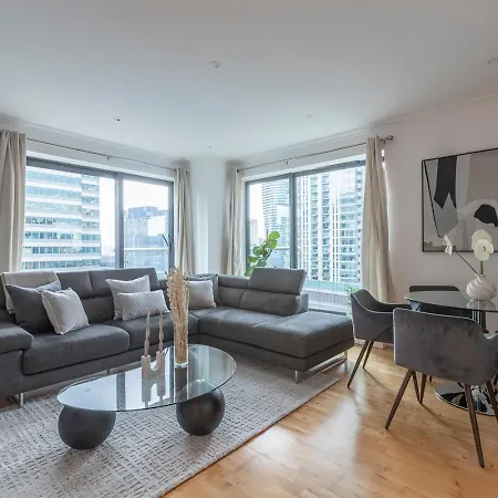 Waterfront Apartment *