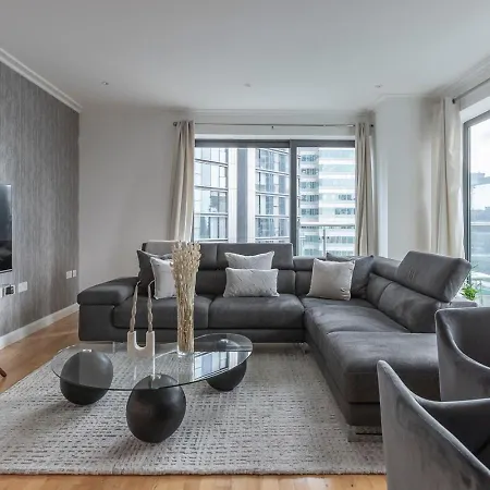 Waterfront Apartment *
