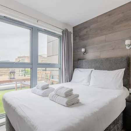 Bright 2 Bedroom Flat In Lambeth With Balcony Apartment *