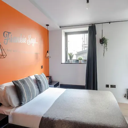 The Good Vibes Parlour - Covent Garden - By Frankie Says
