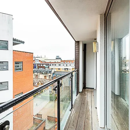 Duplex Two-bed Near Tower Bridge *