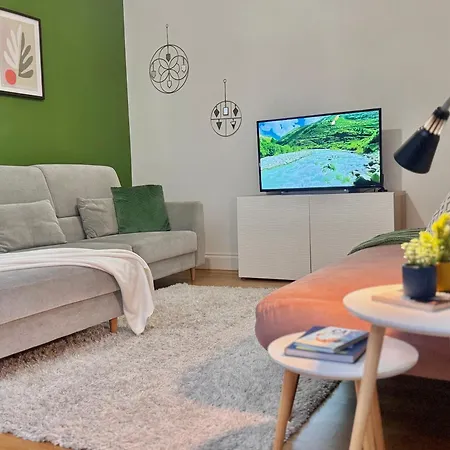 Modern 1-bed 30min To & Parking