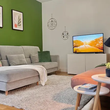 Modern 1-bed 30min To & Parking *