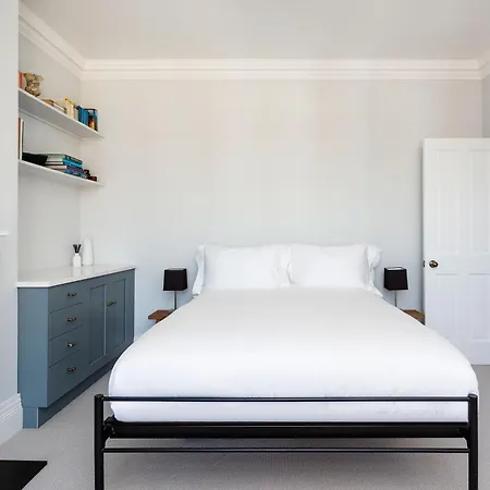 Apartment Perfect Pied-a-terre In Clapham By Underthedoormat