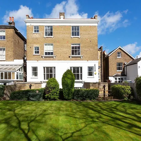 Perfect Pied-a-terre In Clapham By Underthedoormat * London