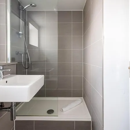 Apartment Relay Belgravia 22 *