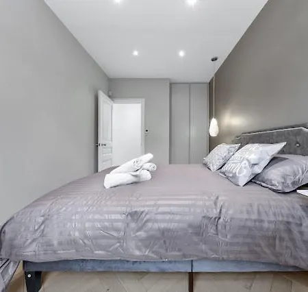 Casa Chelsea Lux 2 Bed Apartment