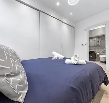 Casa Chelsea Lux 2 Bed Apartment *