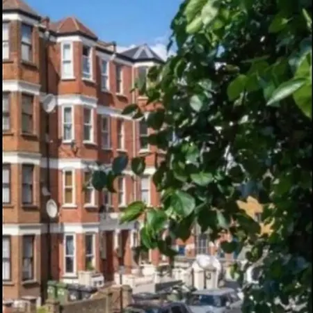 Sleeps 4,roof Garden, Top Apartment, Zone 2 Cls Central London