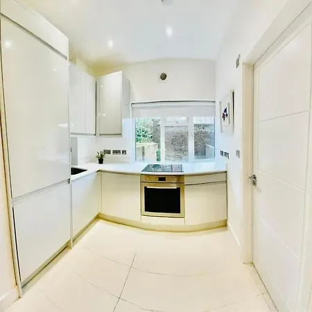 Family Flat In Camden, Location, Next To Attractions *