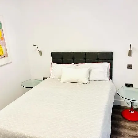 Family Flat In Camden, Location, Next To Attractions London