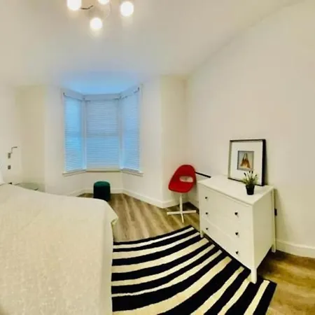 Apartment Family Flat In Camden, Location, Next To Attractions