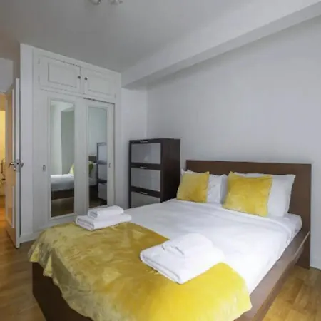 Capital Two Bedroom Sloane Avenue Apartamento