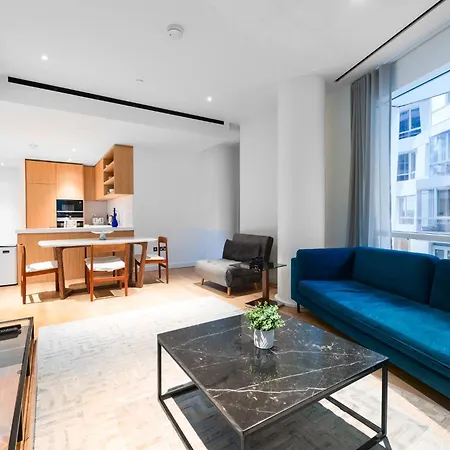 Capital Two Bedroom Flat In Battersea * London