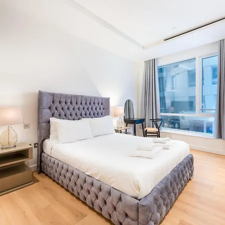 Capital Two Bedroom Flat In Battersea Apartment London