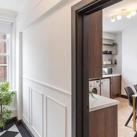 Trendy Mare Street 3 Bed Next Hackney Apartment