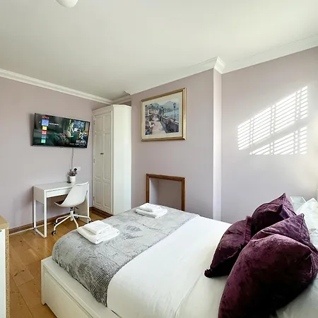 Fulham Guest house *