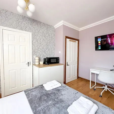 Guest house Fulham London