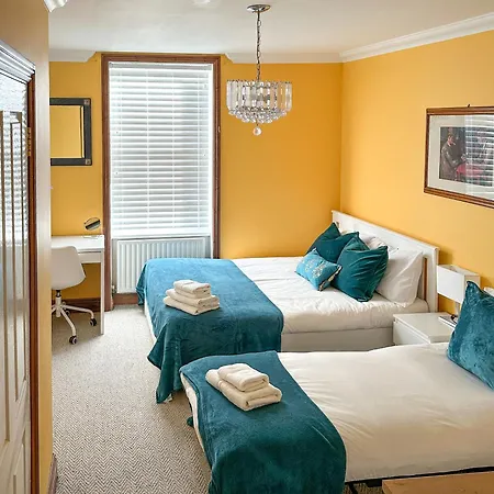 Guest house Fulham *