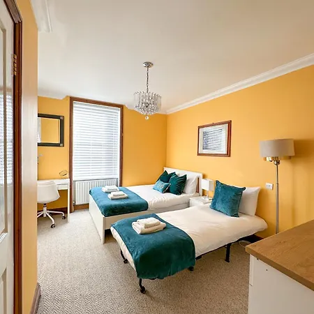 Guest house Fulham *