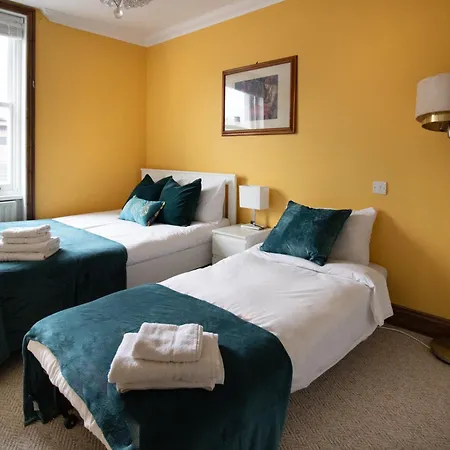 Fulham Guest house *
