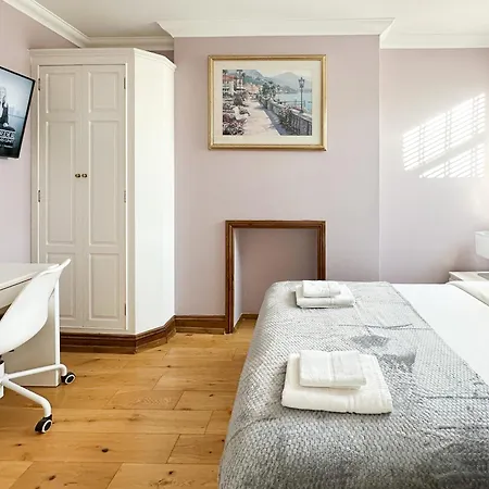 Fulham Guest house London