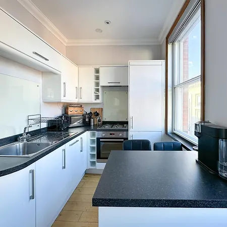 Fulham *