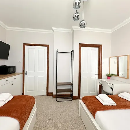 Fulham Guest house *