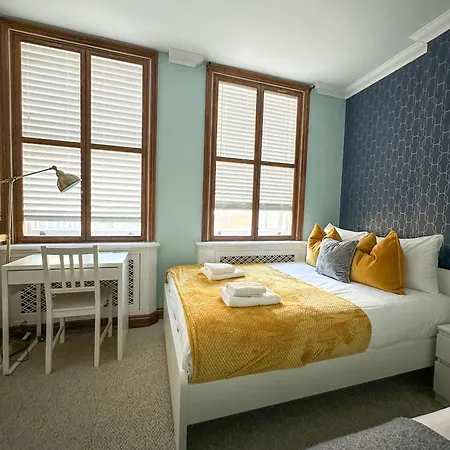 Guest house Fulham *