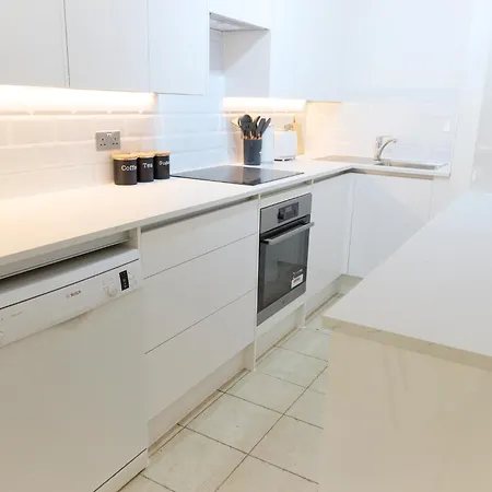 Hyde Park - 5 Sleeps - Parking Apartment London