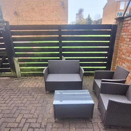 Guest house Peaceful London - 1 Bedroom & Free Parking *