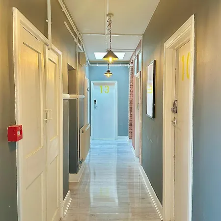 81 Guest house