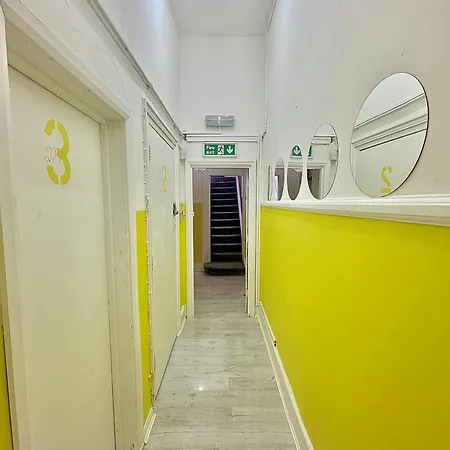 81 Guest house London