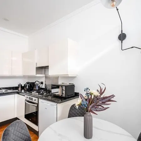 Liverpool Street Apartamento *