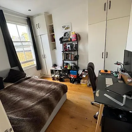 Fulham Spacious Luxe House King Bed Garden London