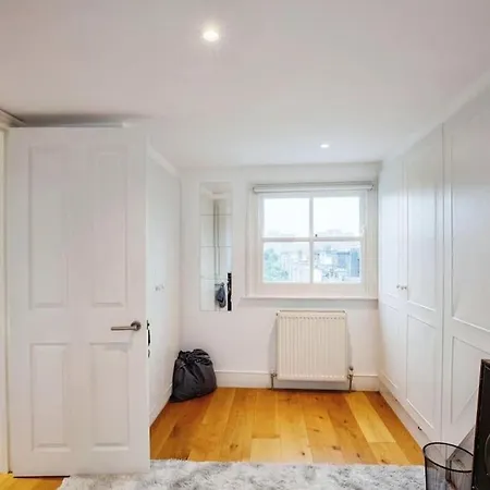 Fulham Spacious Luxe House King Bed Garden