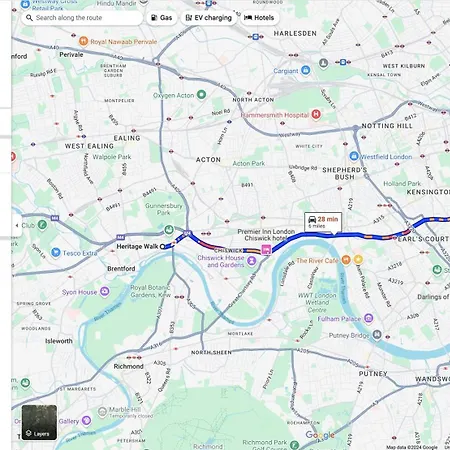 Grand Kew Gardens Apartman London