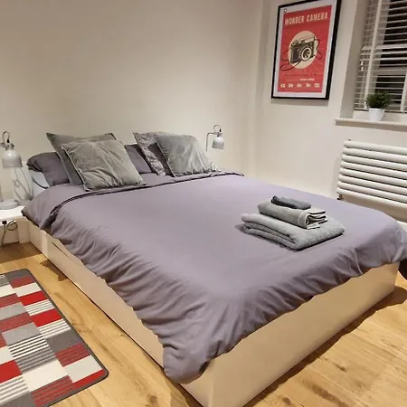 Muswell Hill Free Parking * London